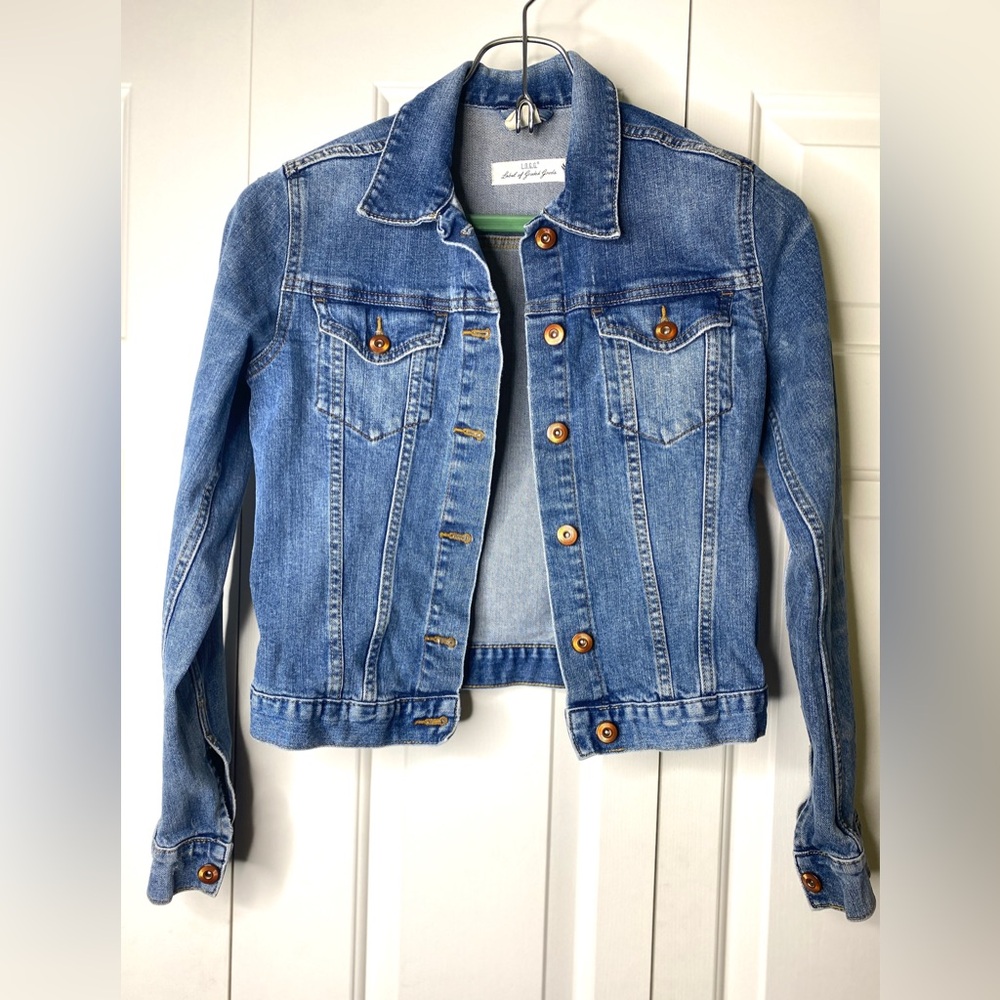 H & M Jean Jacket Size: US6 / EUR 36